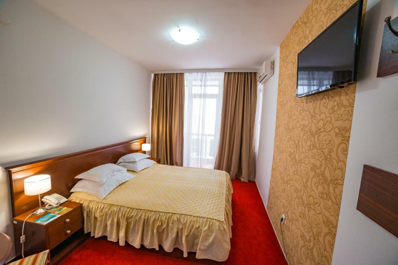 Hotel San Terme Laktasi Luaran gambar